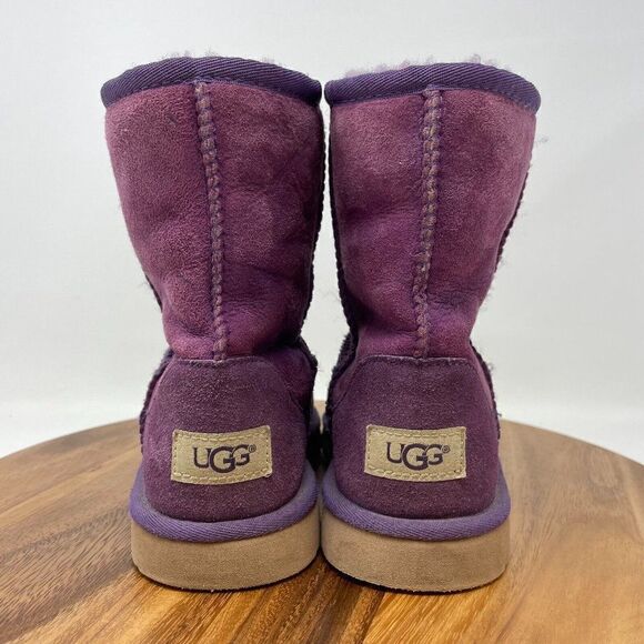 UGG Shoe Womens Size 5 Classic Short Boot Purple Pull On Fleece Lined Casual - Picture 4 of 7